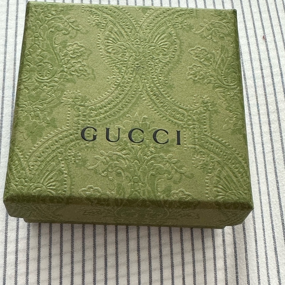 Used Gucci Interlocking G G Thin open sterling silver band